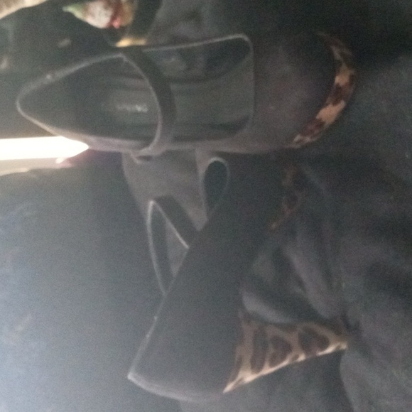 Call it SPRING Women's heels sz. 7.5 - Picture 3 of 5